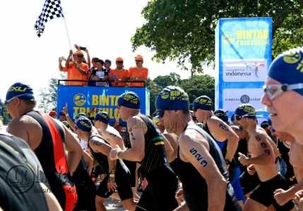 37 Negara dan 1300 Peserta Meriahkan Triathlon 2017 di Bintan.