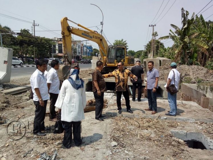 Ketua Komisi III DPRD Kepri mempelajari pembangunan jalan-jalan di Jatim untuk dapat diterapkan di Kepri.