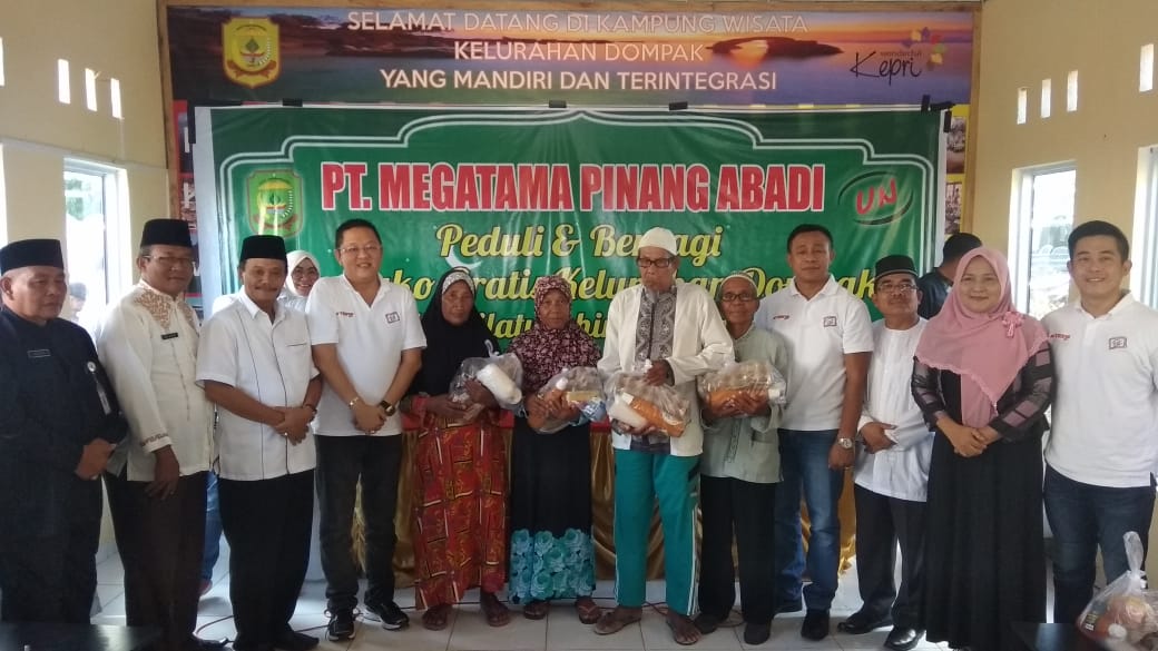 PT. Megatama Pinang Abadi Salurkan Sembako Gratis Untuk Warga Tanjungpinang, Kamis (24/5).