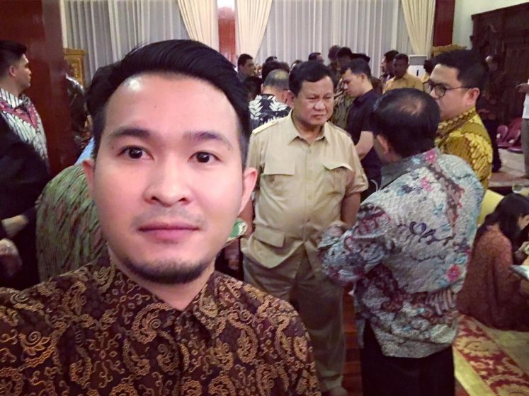 Apriyandy saat bersama Capres Prabowo Subianto. 