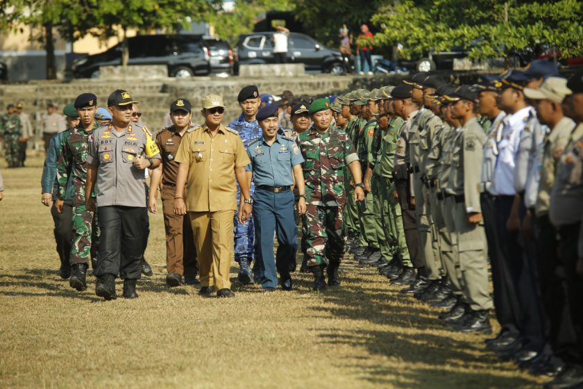 Pemkab TNI-Polri Gelar Apel Pengamanan Pemilu 2019.