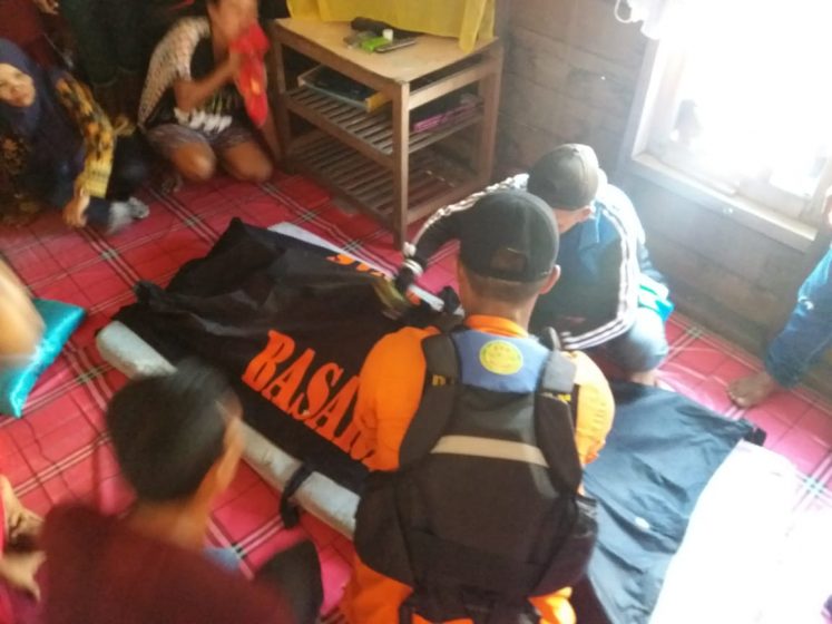 Jenazah korban saat berada di rumah duka di Marok Tua