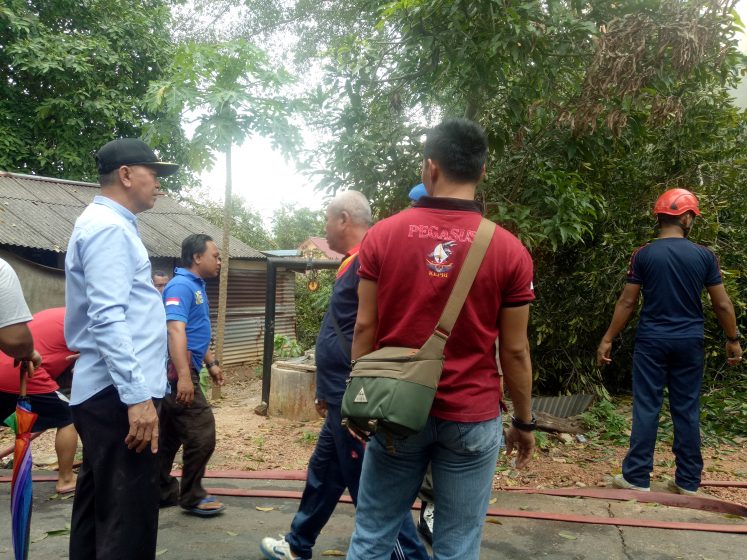 Walikota Tanjungpinang Syahrul di lokasi kejadian. 