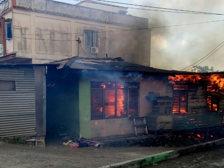 Rumah Kontrakan Milik Dokter di Tanjungpinang Terbakar.