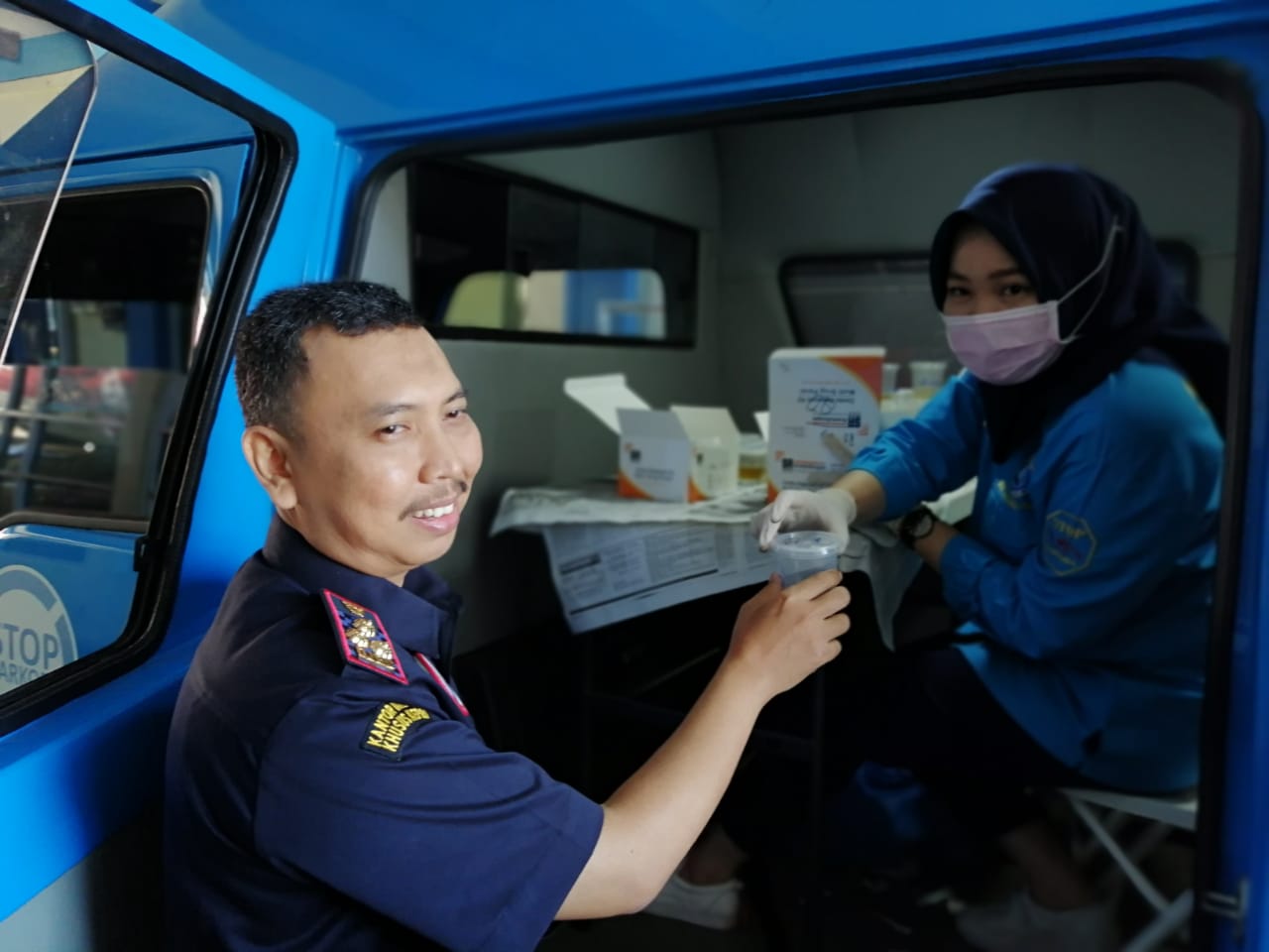 Pegawai Bea Cukai Tanjungpinang Tes Urine.