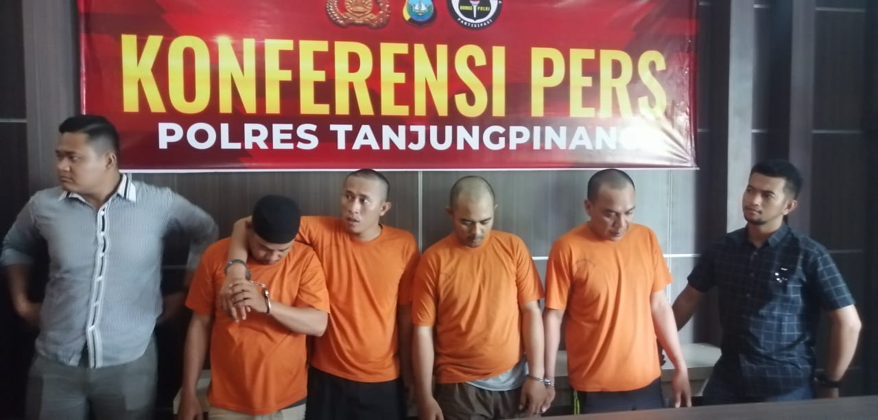 Inilah empat pelaku perampokan terhadap seorang nasabah bank Tanjungpinang.