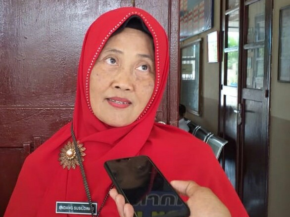 Kepala Sekolah SMPN 10 Kota Tanjungpinang Endang Susilowati.