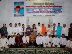 Gubernur Berikan Bantuan di 3 Masjid