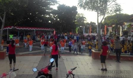 LPM Kelurahan Tanjungpinang kota mengadakan senam Tai Chi serta dilanjutkan dengan senam erobik, menyambut HUT RI ke-70,(15/08)