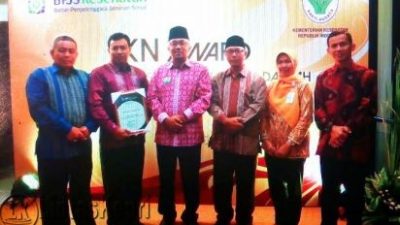 Pemko terima penganugerahan Jaminan Kesehatan Nasional (JKN) Award 2015 (1/9).