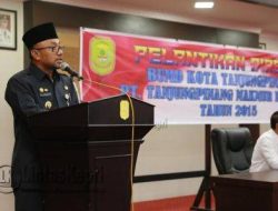 Lis Lantik Direksi BUMD Kota Tanjungpinang Priode 2015-2019