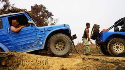 Puluhan Anggota Off-road BJC Jelajahi Hutan Bintan