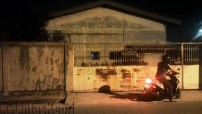 Gudang yang diduga melakukan pengoplosan gas di gerebek tim Buser Reskrim Polres Tanjungpinang (01/10).