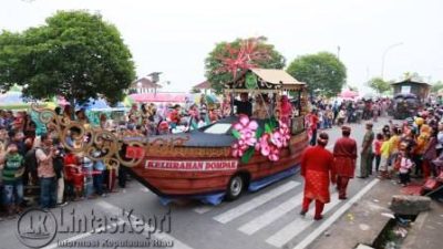 Ternyata Dana Kegiatan Pawai Mobil Hias Hasil Patungan SKPD