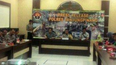 Polres-Tanjungpinang-Jumpa-Pers-di-Ruangan-Rapat-Utama-Polre-Tanjungpinang.