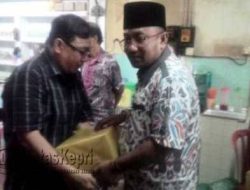 Pemko Bagikan Paket Tubako Kepada 48 RT/RW Se-Tanjungpinang