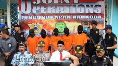 KPPBC Tanjungpinang Saat Gelar Press Rilis Penangkapan Sabu