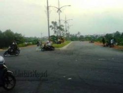 Jalan Jembatan I Dompak Jadi Tempat Balapan Liar