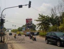 Pengguna Jalan di Karimun Keluhkan Padamnya Traffic Light