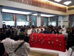 Jenazah Gubernur Dibawa Ke Gedung Daerah