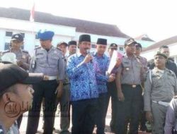 Nurdin Didesak Copot Jabatan Reni Yusneli