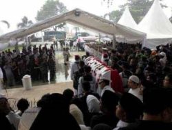 Danlantamal IV Pimpin Upacara Pelepasan Jenazah