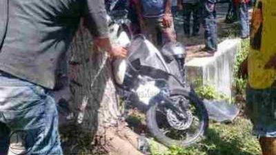 Tabrak Pohon, Dua Pelajar di Tanjungpinang Koma