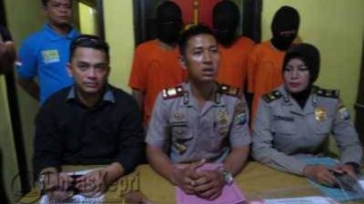 Kapolsek Tanjungpinang Kotam AKP Jupen Simanjuntak saat Press Release Tiga Kasus Polsek Kota Tanjungpinang, Jumat (29/4) (f.ivan)