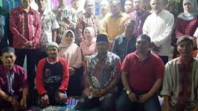 Foto Walikota kunjungi forum RT/RW di kelurahan Pinang Kencana