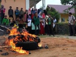 Mahasiswa STAI MU Tanjungpinang Demo Kampus