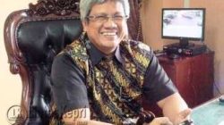 Prof. Dr. Syafsir Akhlus, M.Sc, Rektor UMRAH