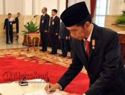 Berikut Pejabat Yang Ikut Rapat Terbatas Dengan Jokowi di Natuna