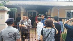 Inilah rumah Aang, warga Jalan Karimun, Nomor 69, RT.006/RW.007 Kelurahan Sei’jang, Kecamatan Bukit Bestari yang nyaris terbakar, Rabu (1/6) Inilah rumah Aang, warga Jalan Karimun, Nomor 69, RT.006/RW.007 Kelurahan Sei’jang, Kecamatan Bukit Bestari yang nyaris terbakar, Rabu (1/6)
