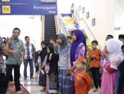 50 Anak Yatim Dapat Tas Baru