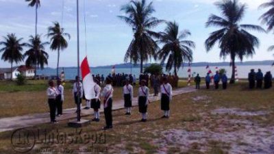 Lokasi peresmian Tepi Pantai Biola Desa Cempa, Kabupaten Lingga.