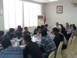 Gedung DPRD Kepri Kembali Didatangi, Husnizar Hood Sambut FKB