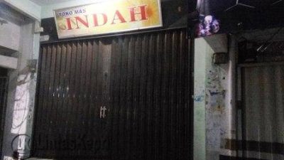 Toko Mas Indah di Jalan Merdeka Nomor 17.