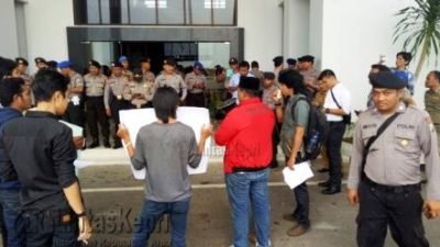 RCW Minta KPK Tahan Gubernur Kepri Jika Terbukti Korupsi