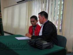 Dituntut 3 Tahun Penjara, PH Razikin Ajukan Pledoi