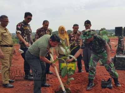 Canangkan Penghijauan, Korem 033/WP Tanam Pohon