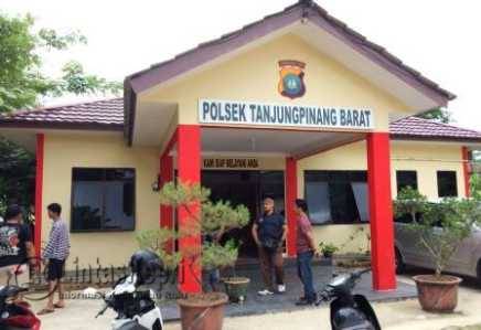 Kantor Polsek Tanjungpinang Barat.