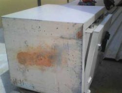 Brankas Kotak Amal yang Digasak Maling Ditaksir Puluhan Juta