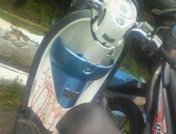 Pengendara Scoopy Seruduk Angkutan Umum