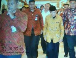 BJ Habibie Istirahat di Turi Beach Nongsa