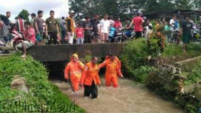 Seorang Anak Dikabarkan Hanyut Terbawa Arus Parit