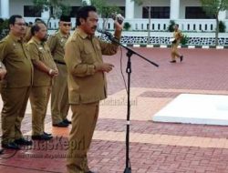 Gubernur Minta Pegawai Tegakkan Disiplin