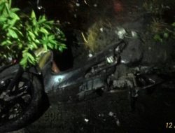 Mio Hitam Terbakar di Depan PN Tanjungpinang