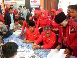PDIP Daftar Ke KPU Tanjungpinang