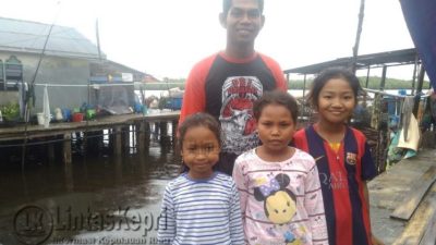 Anak Suku Laut Pertama yang Berhasil Tempuh Pendidikan 