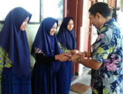 Disdukcapil Natuna Salurkan KIA ke Sekolah di Bunguran Tengah